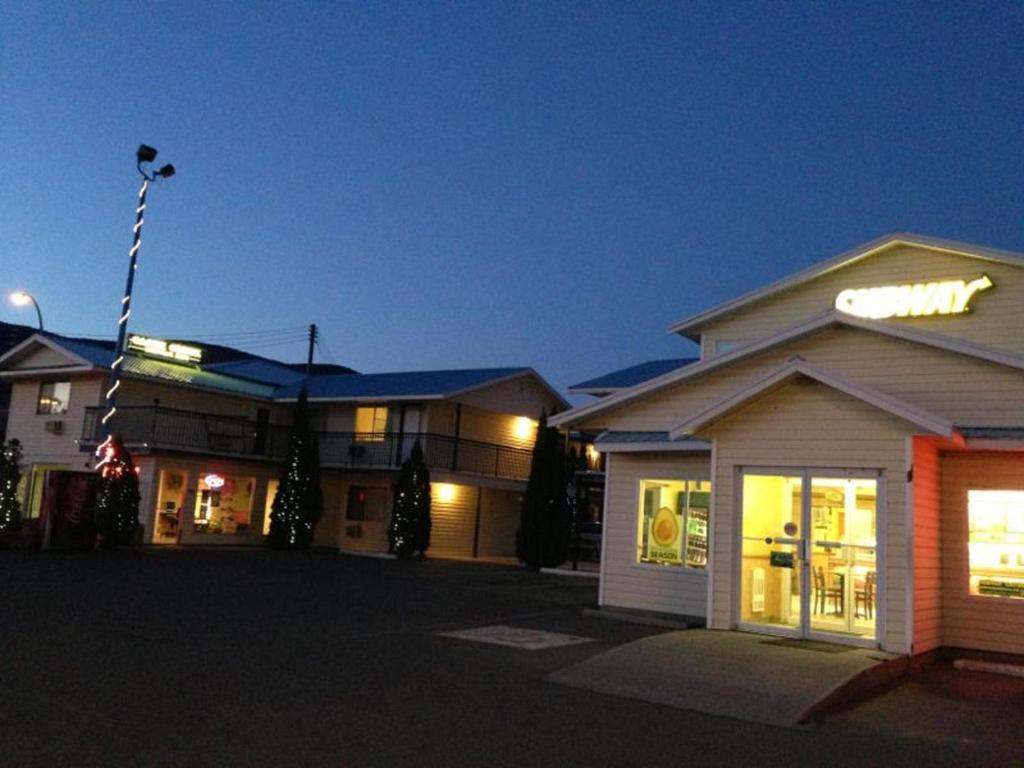 Cache Creek Inn Экстерьер фото