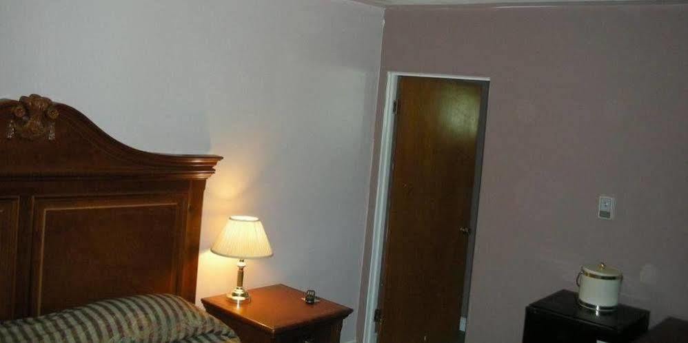 Cache Creek Inn Экстерьер фото
